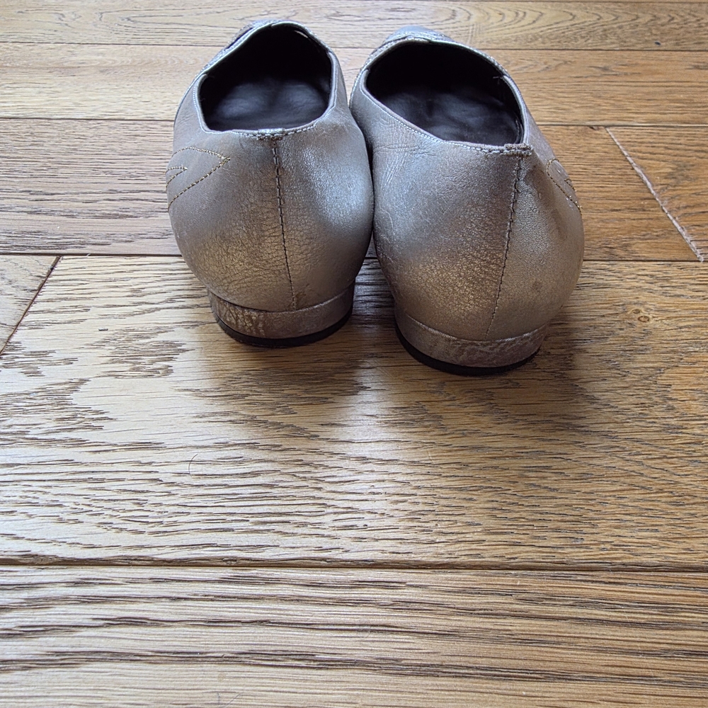 Carlos Silver Women's Flats - Picture 3 of 8